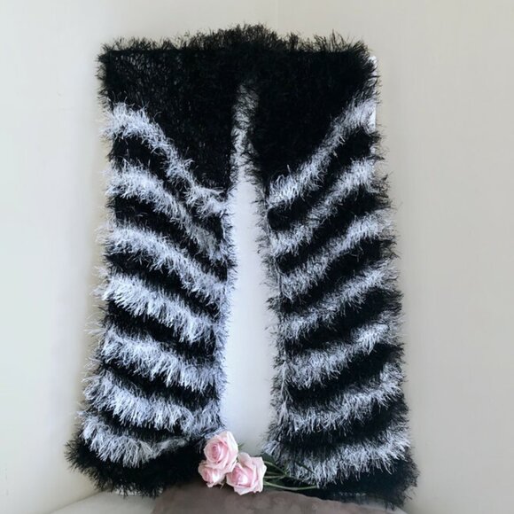 Hand knitted super soft scarf, lightweight scarf - Picture 2 of 8